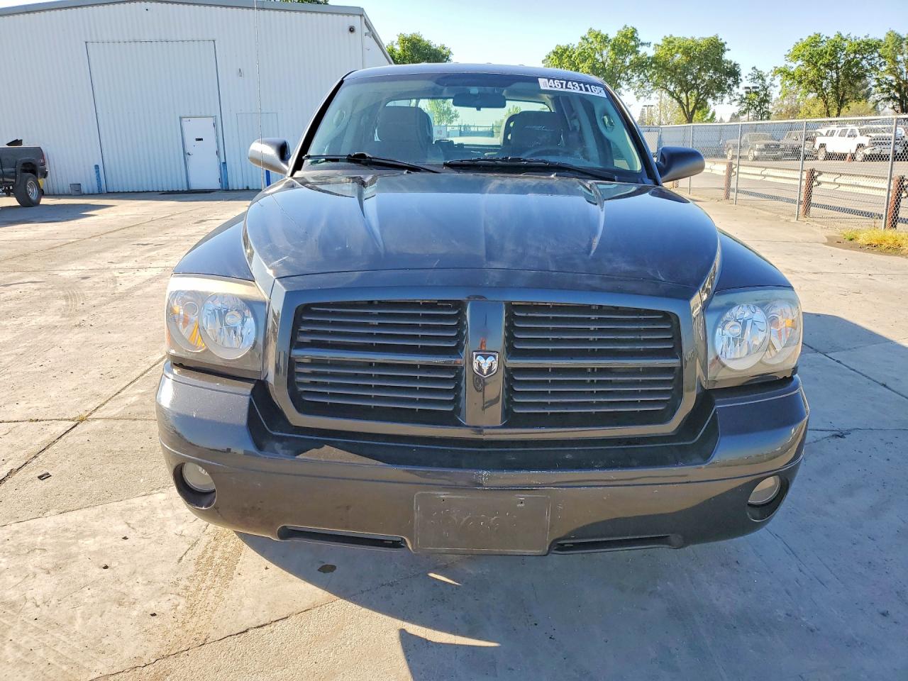 Dodge Dakota Quad Slt