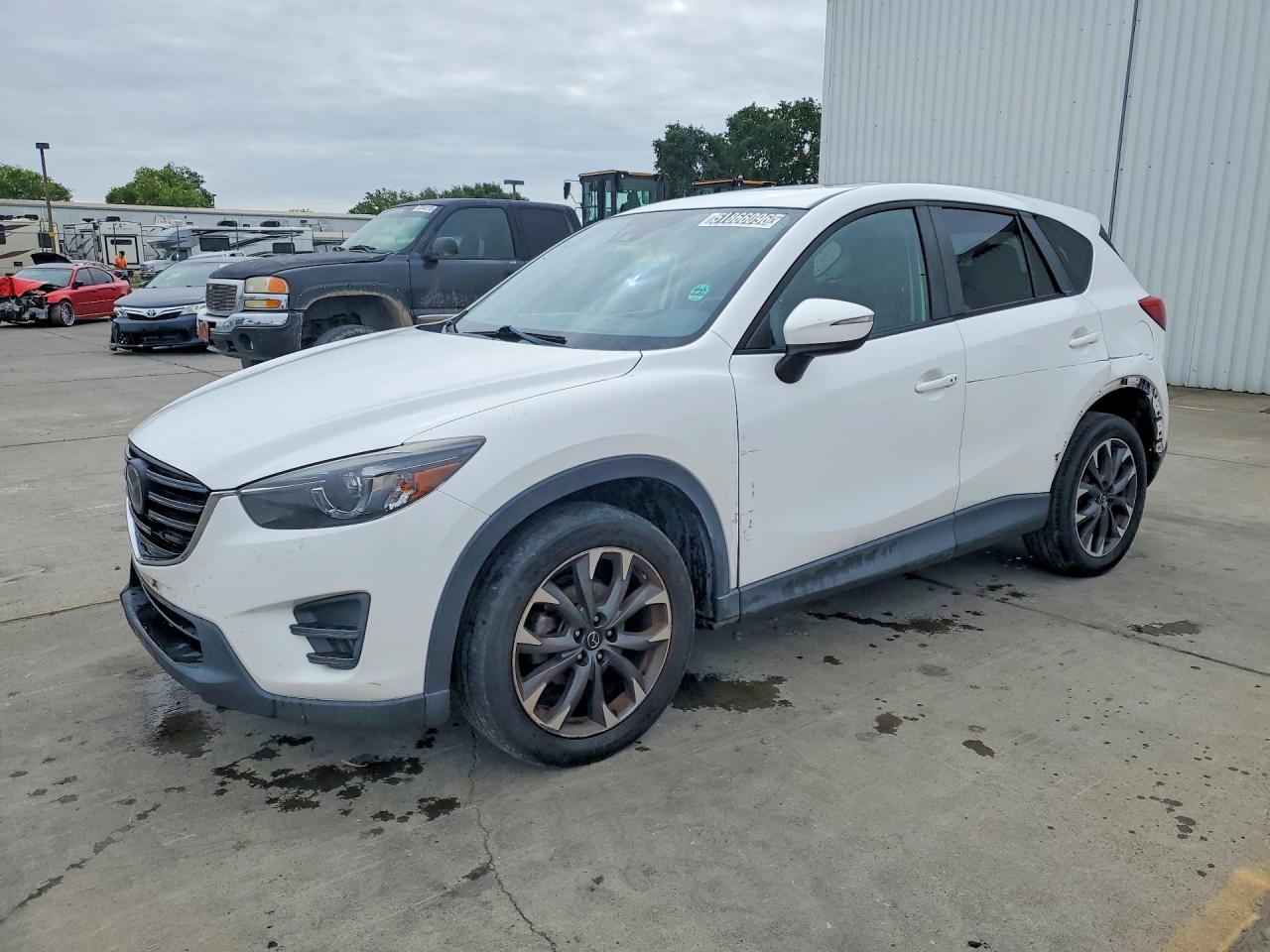 Salvage Mazda Cx Image