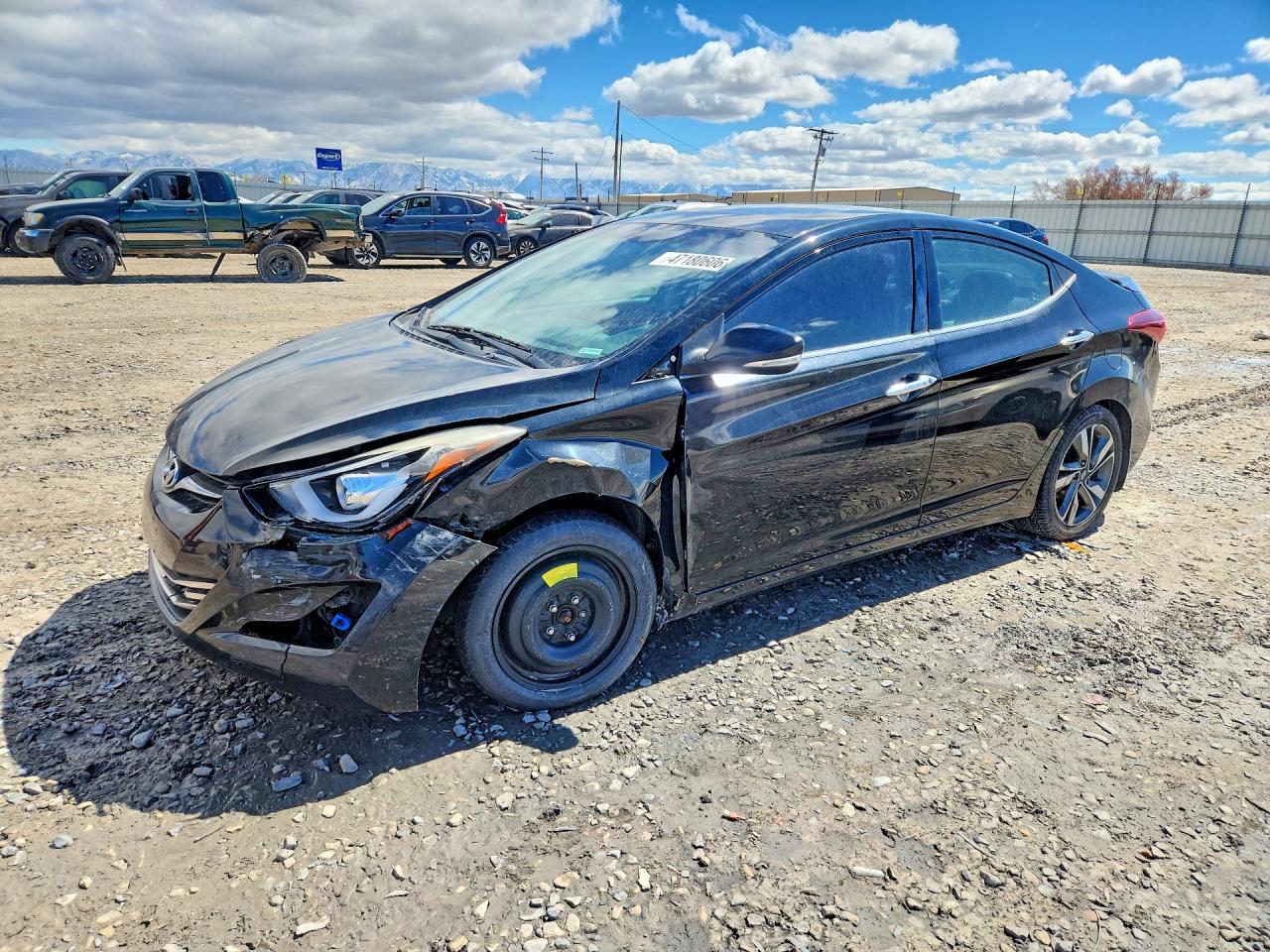 Salvage Hyundai ELANTRA Image