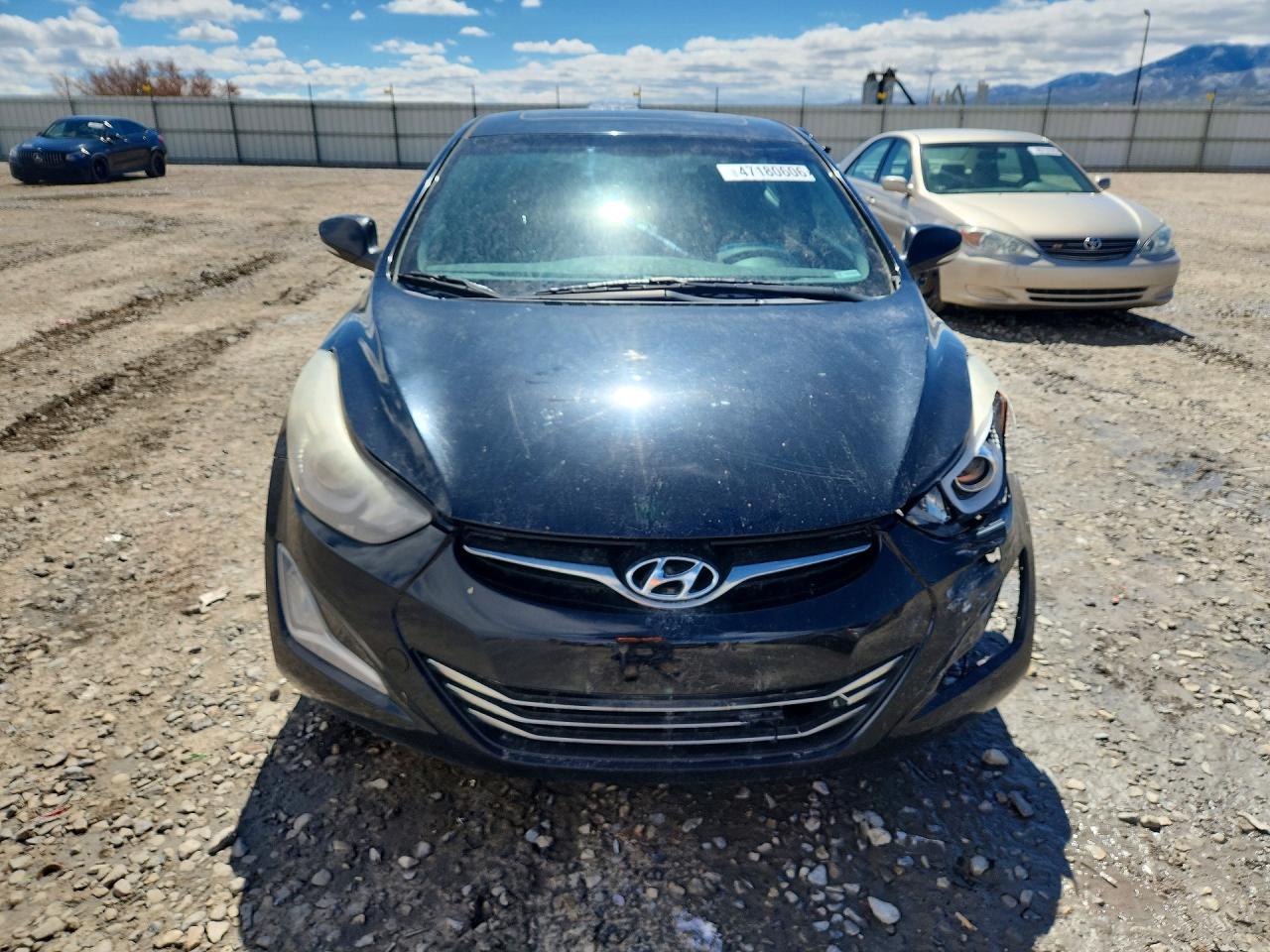 Hyundai ELANTRA