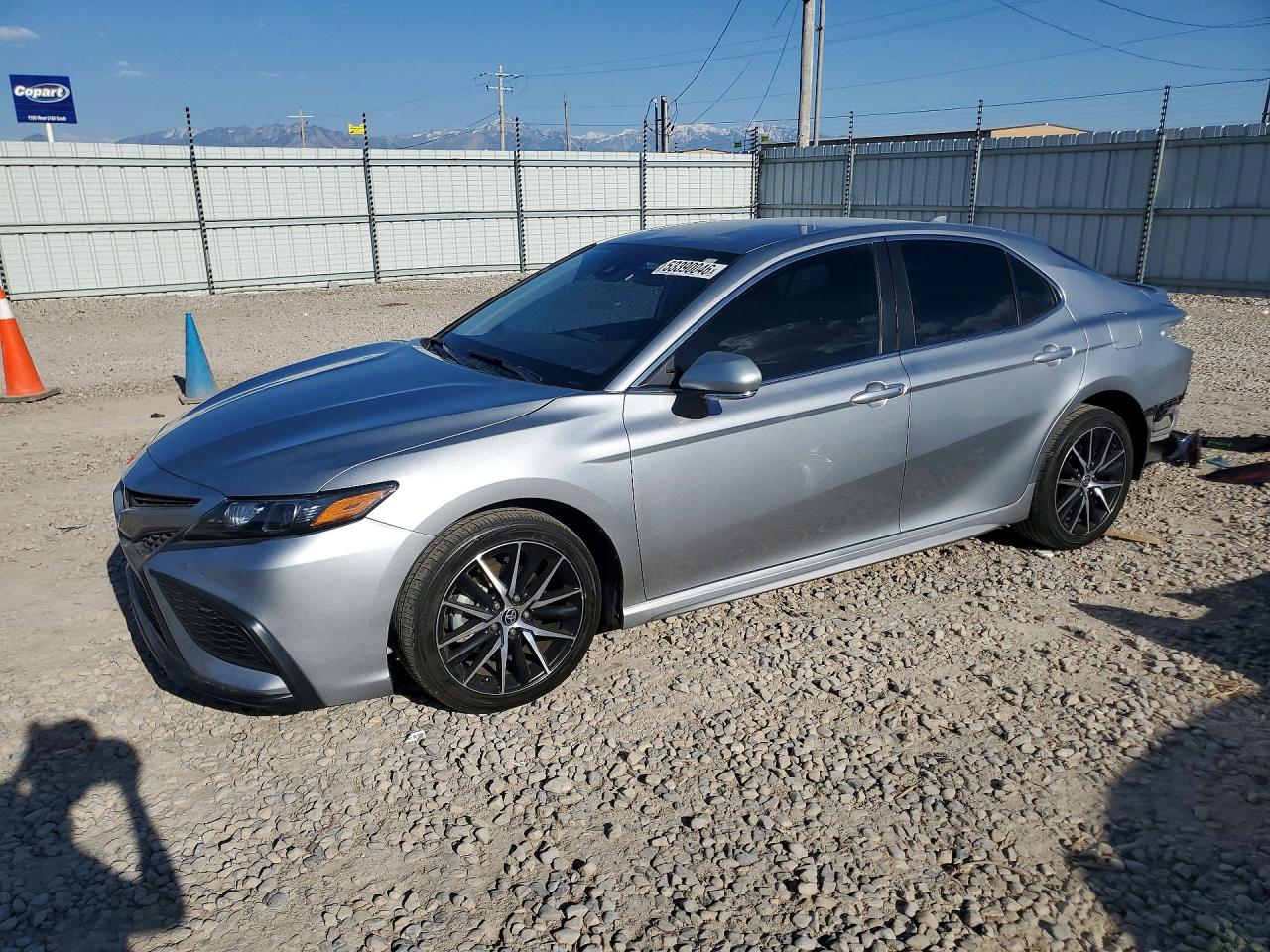 Salvage Toyota Camry Image