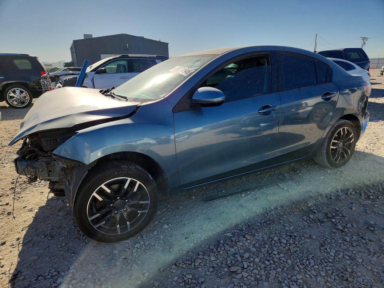 Salvage Mazda 3 Image