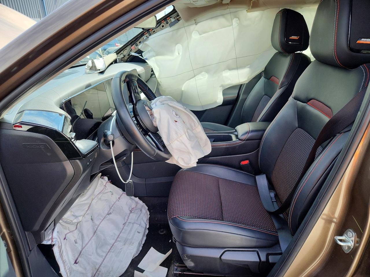 Nissan Kicks Sr