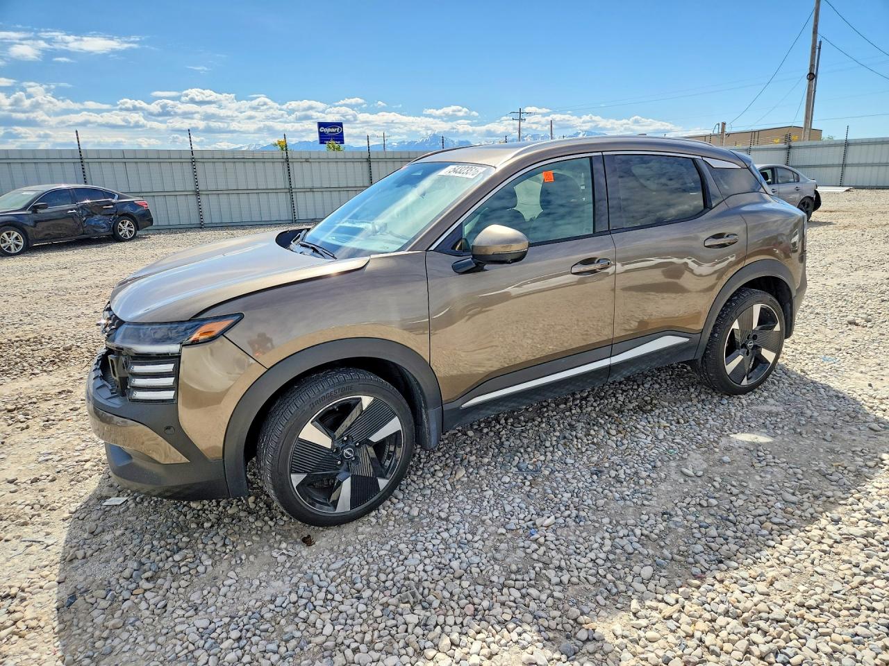 Salvage Nissan Kicks Image