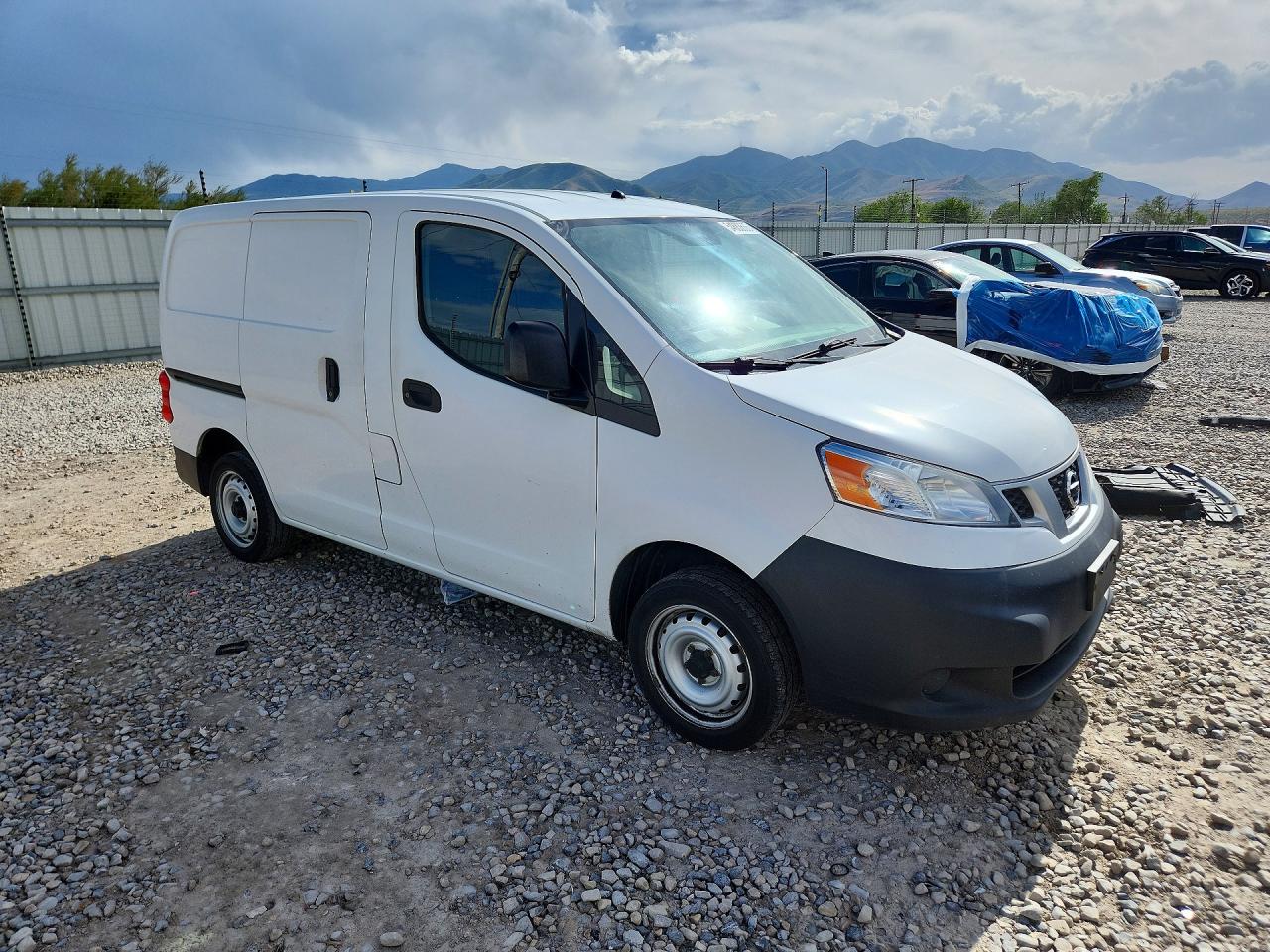 Nissan Nv S