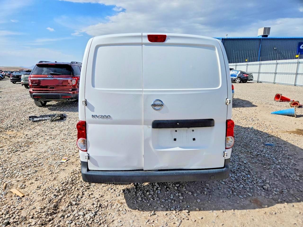 Nissan Nv S