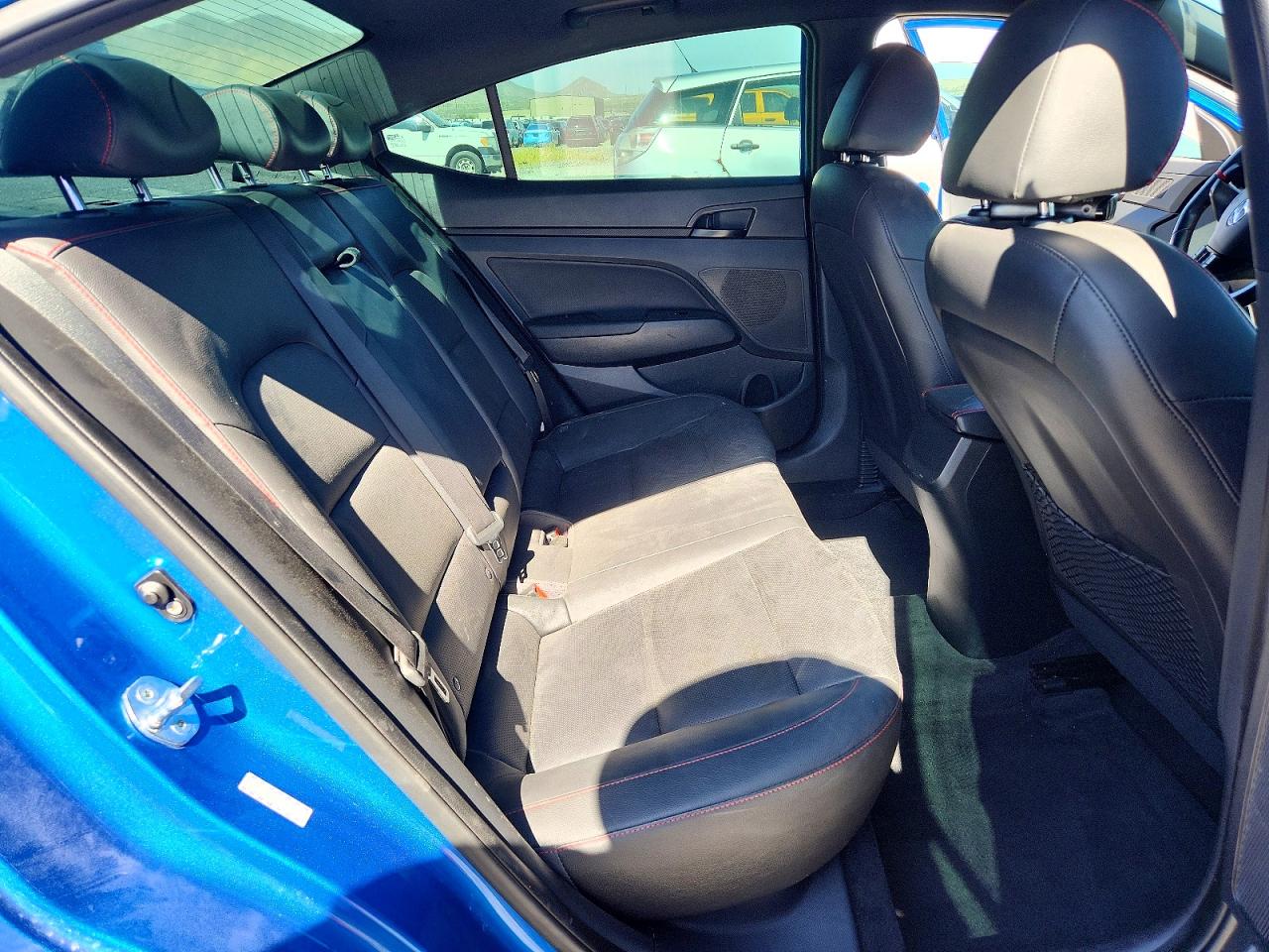 Hyundai ELANTRA Sport