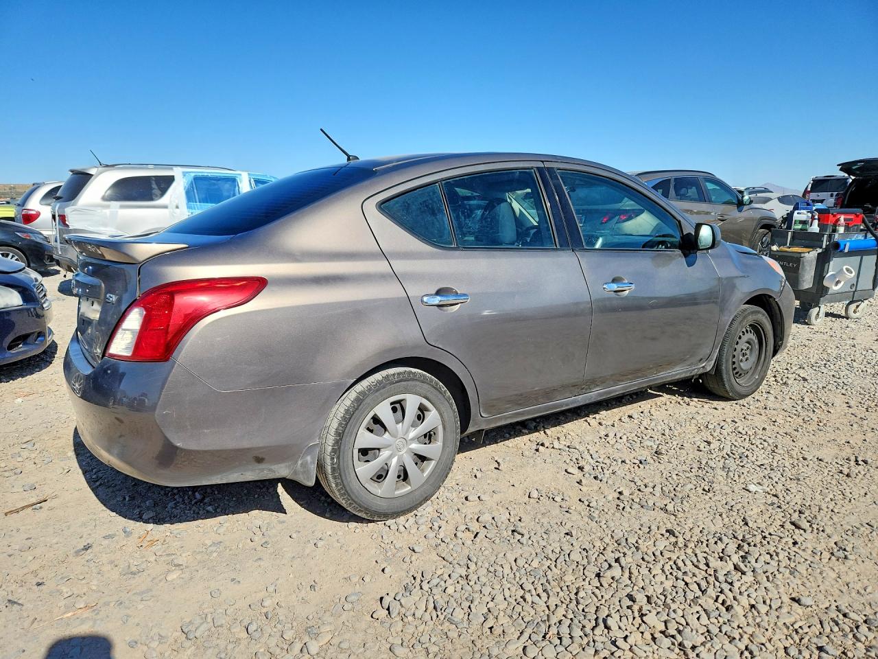 Nissan Versa 1.6 Sv