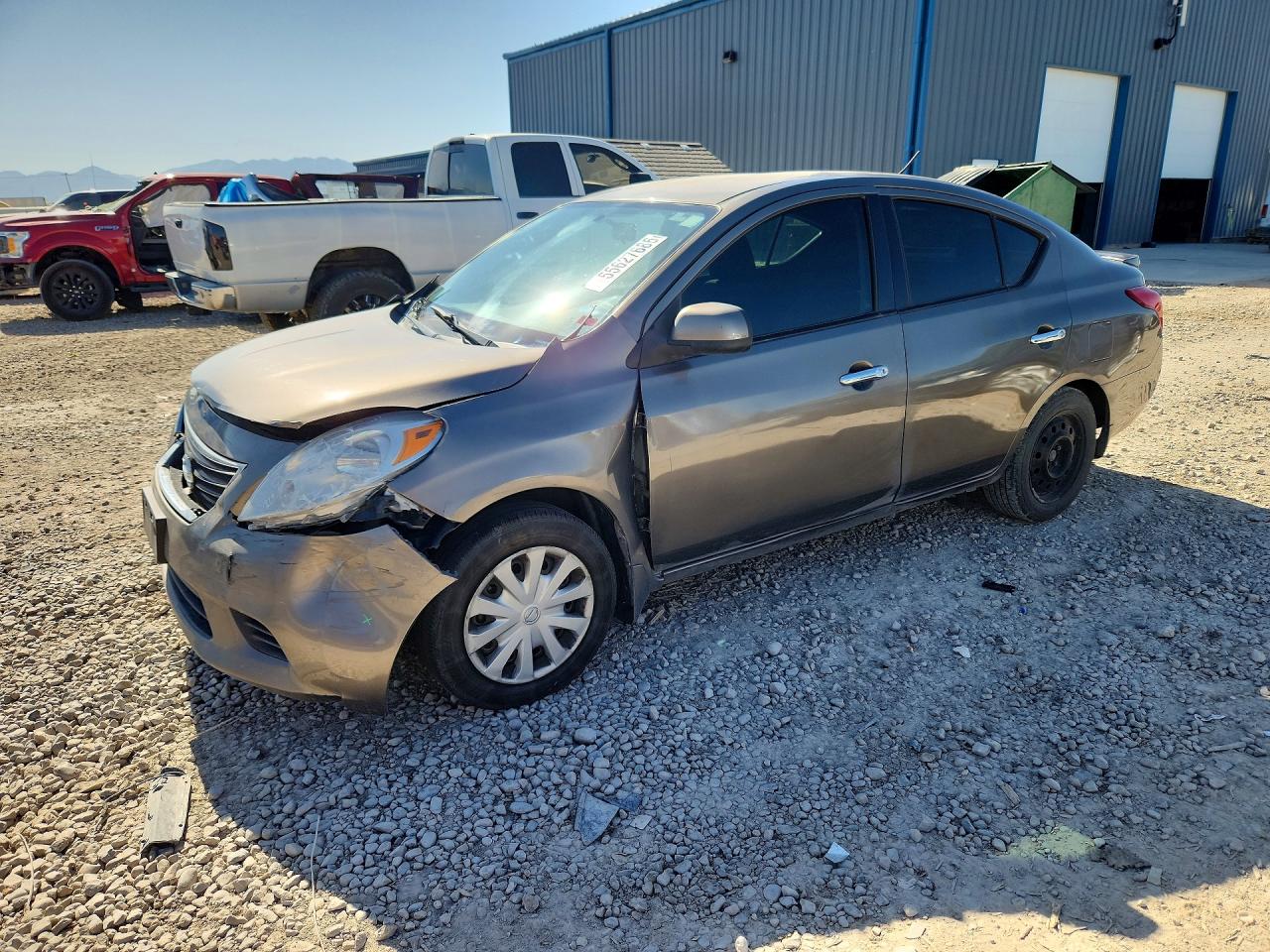 Salvage Nissan Versa Image