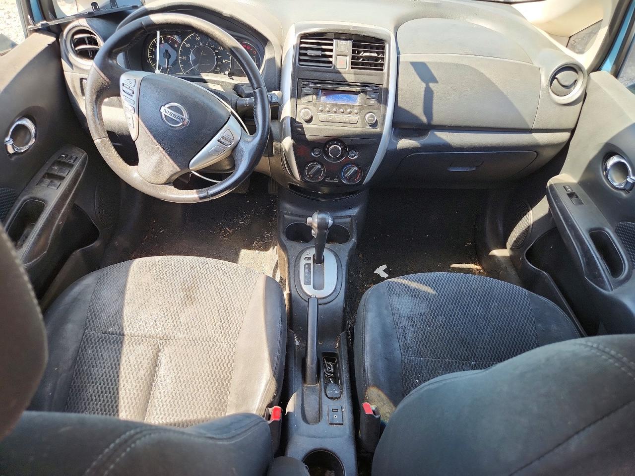 Nissan Versa Sv