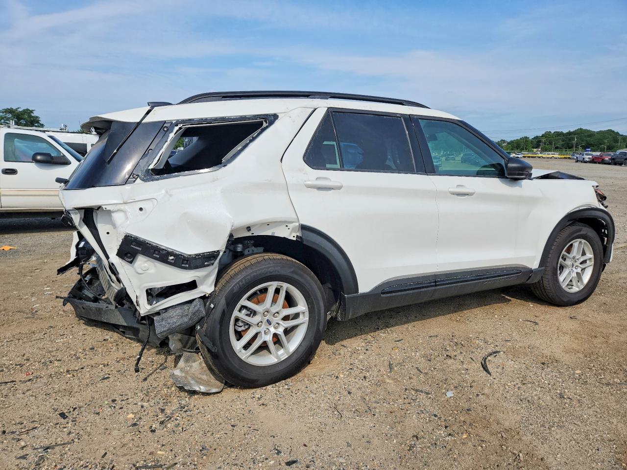 Ford Explorer Active