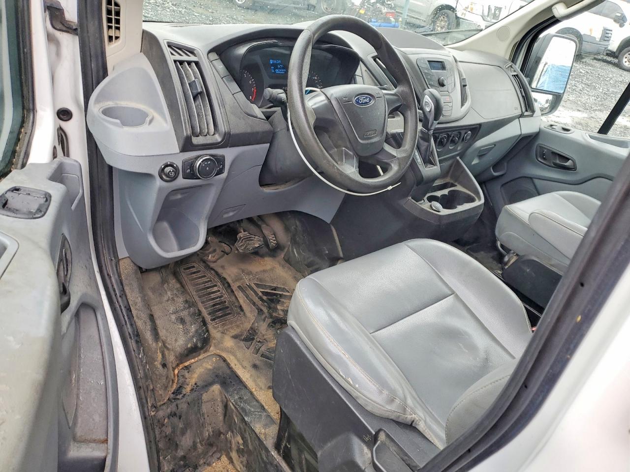 Ford Transit T-250
