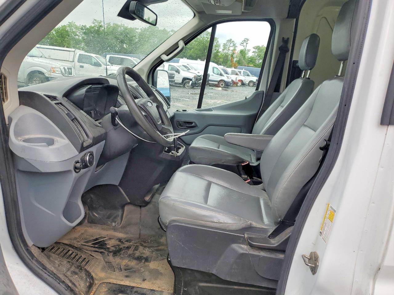 Ford Transit T-250