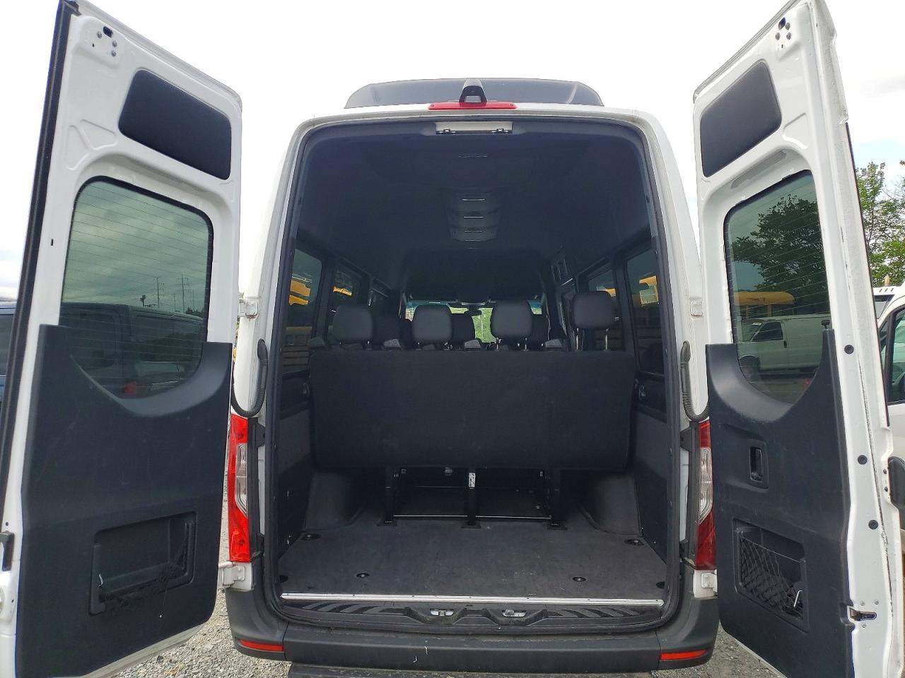 Mercedes-Benz Sprinter 2500