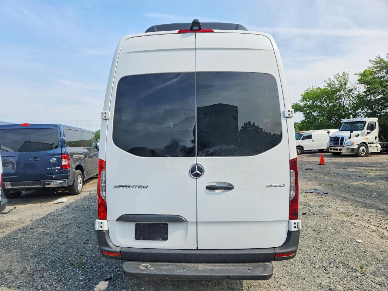 Mercedes-Benz Sprinter 2500