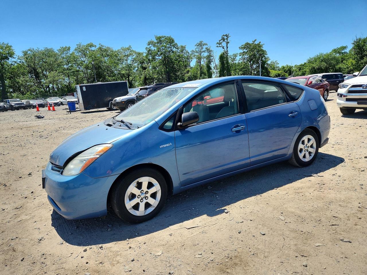 Salvage Toyota Prius Image