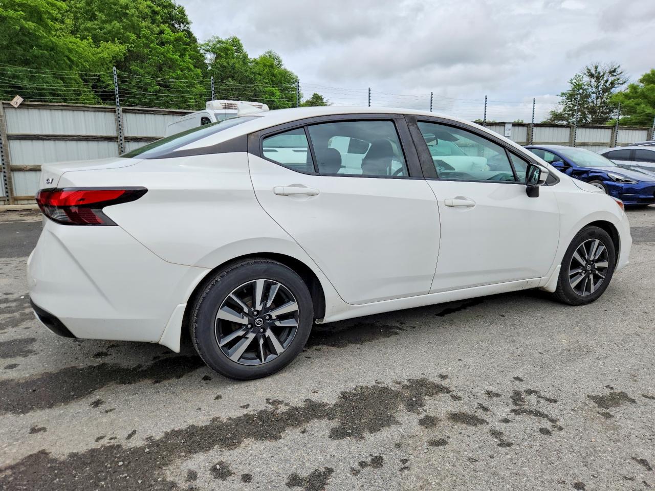 Nissan Versa Sv