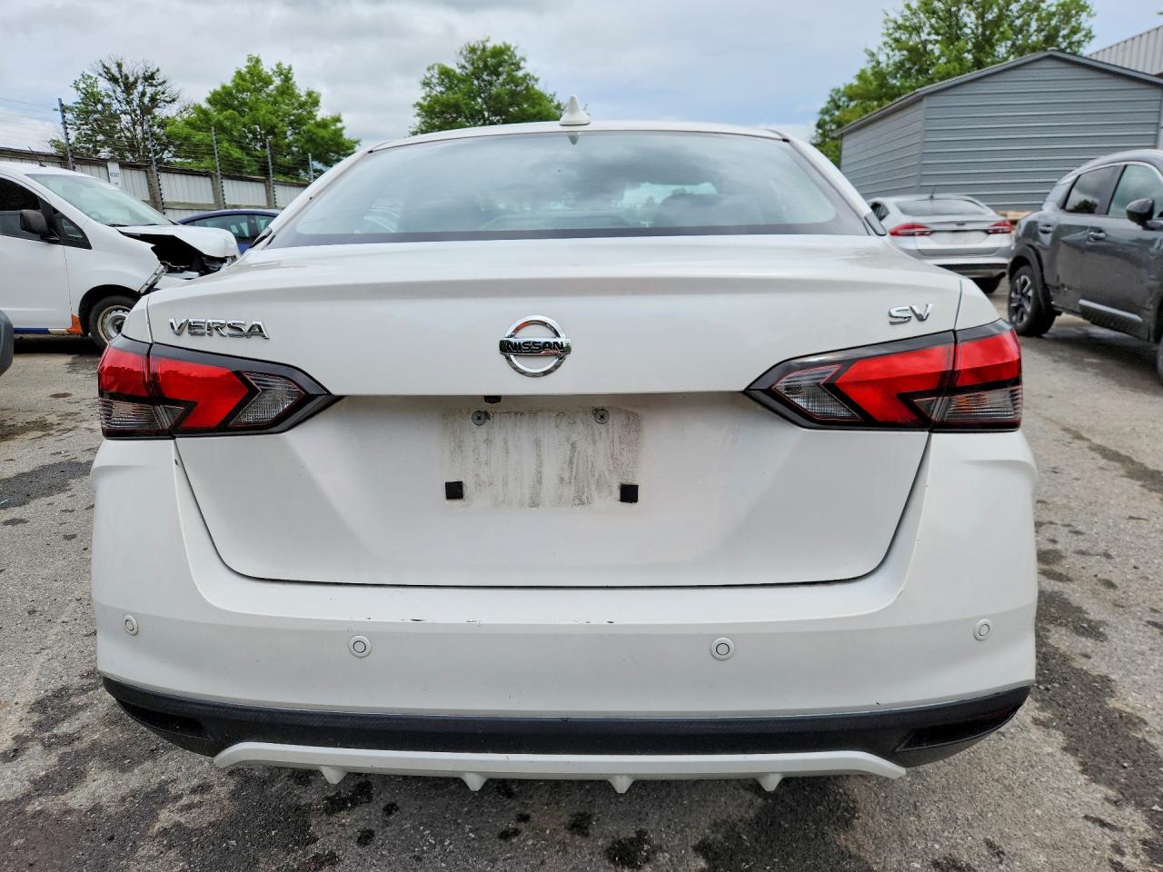 Nissan Versa Sv