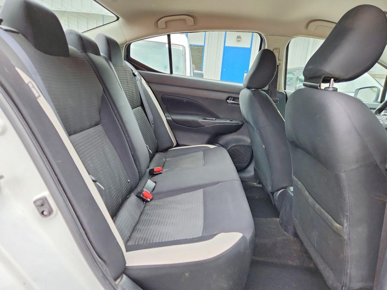 Nissan Versa Sv