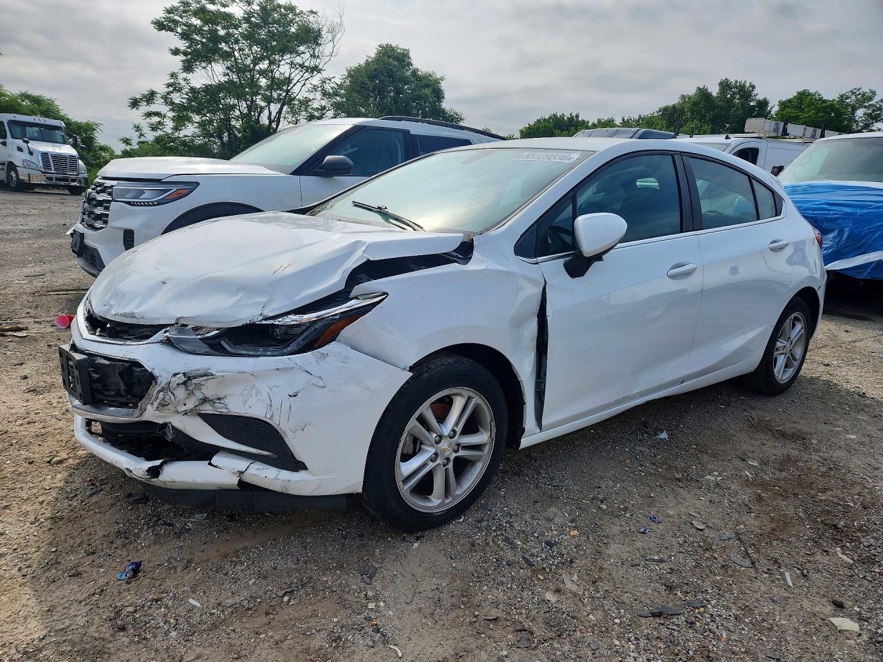 Salvage Chevrolet Cruze Image