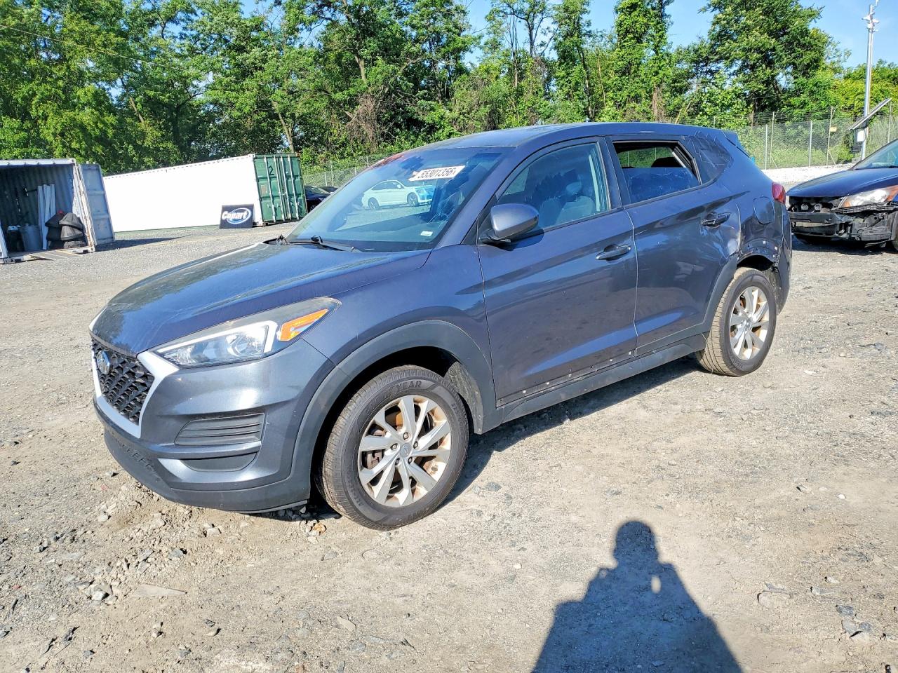 Salvage Hyundai TUCSON Image