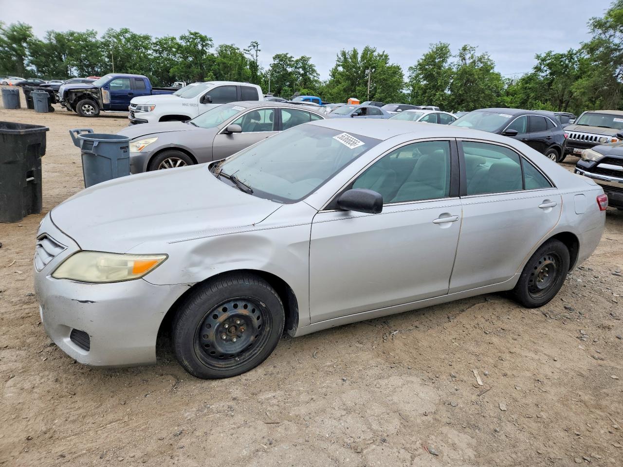 Salvage Toyota Camry Image