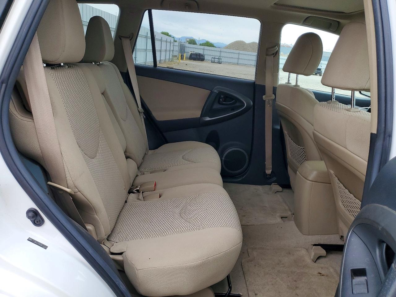 Toyota RAV4 Base