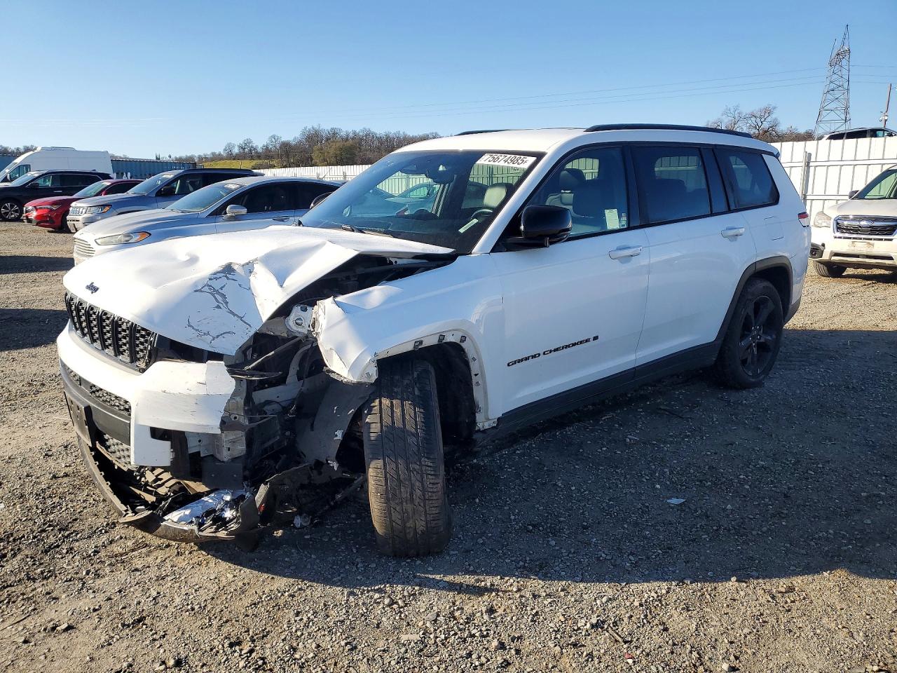 Salvage Jeep Grand Cherokee Image