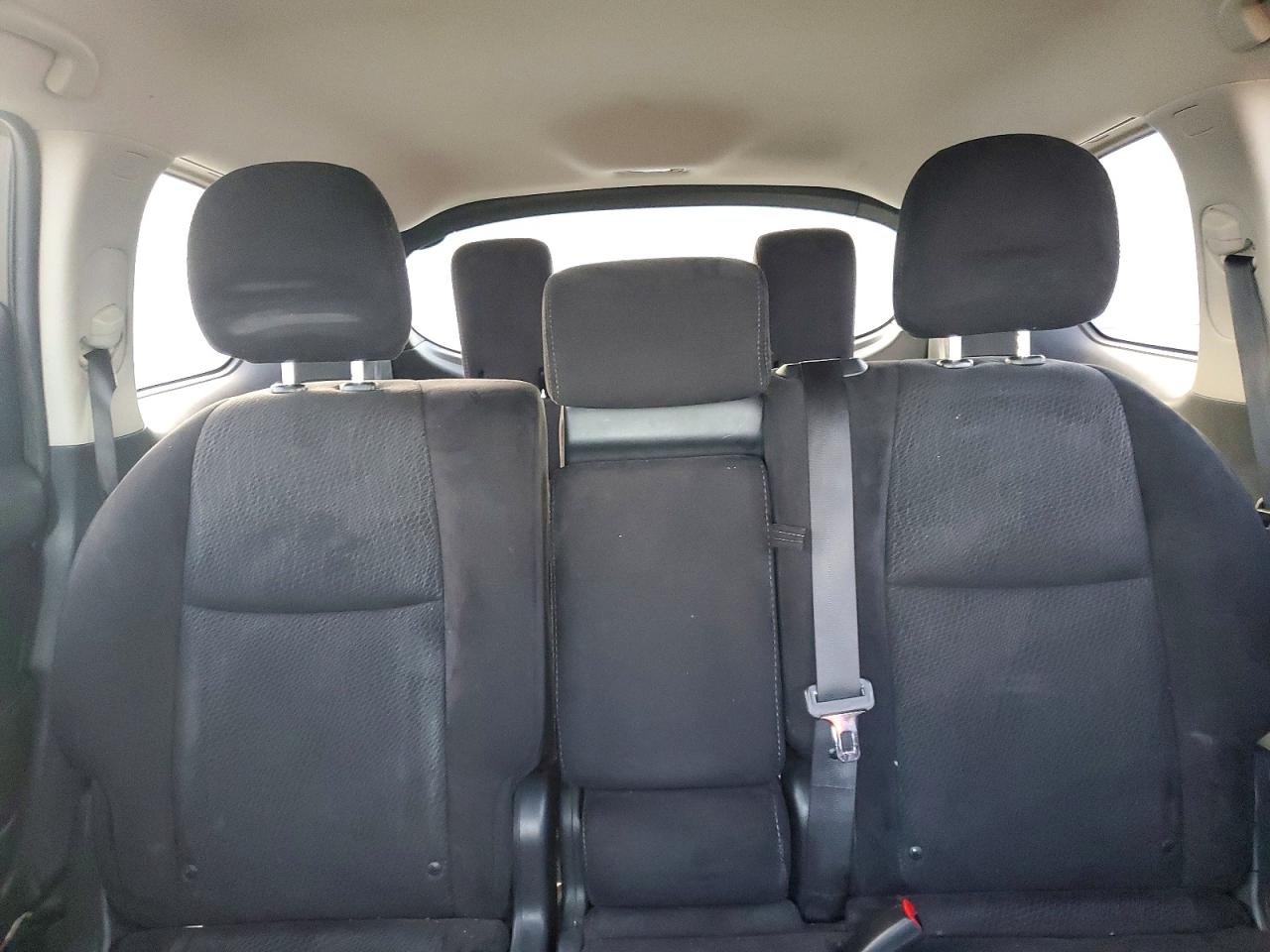 Nissan Pathfinder S