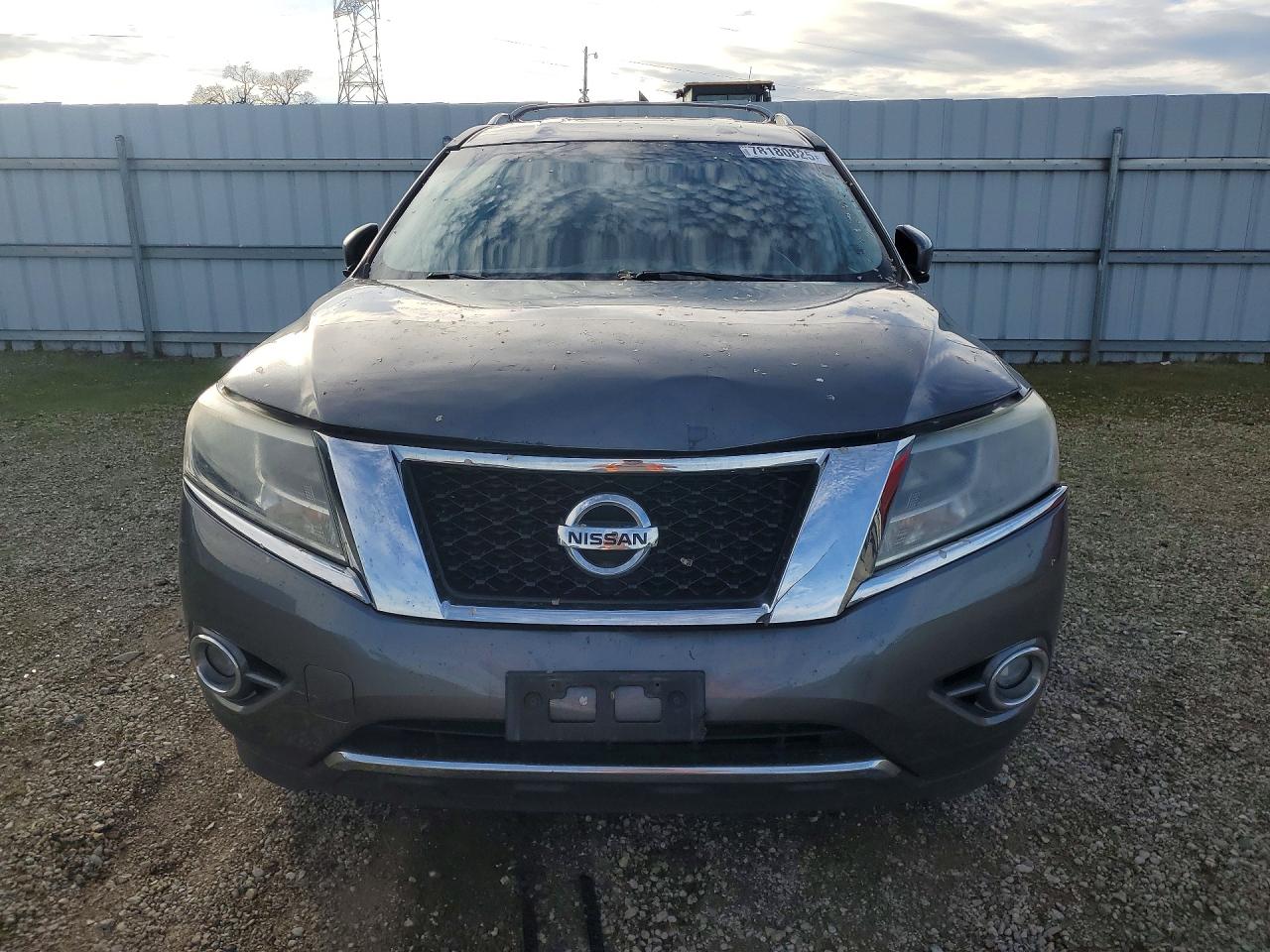 Nissan Pathfinder S