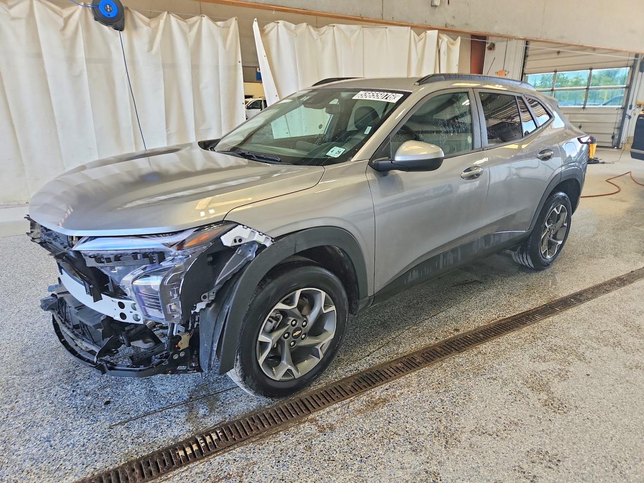Salvage Chevrolet Trax Image