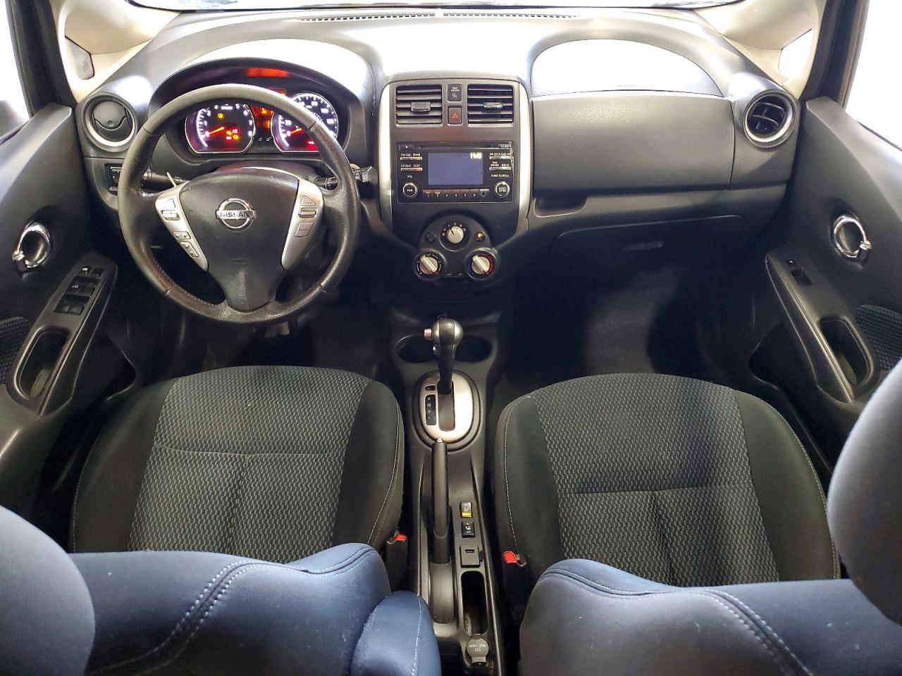 Nissan Versa Sv