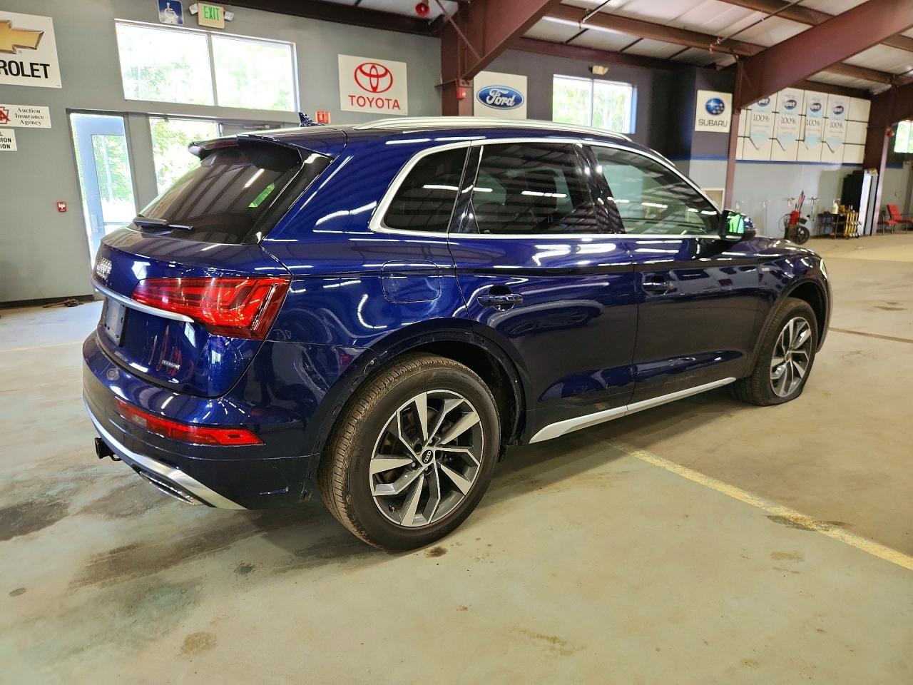 Audi Q5 Premium Plus 45