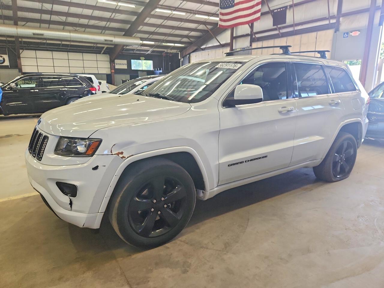 Salvage Jeep Cherokee Image