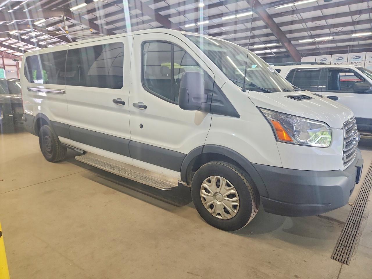 Ford Transit T-350