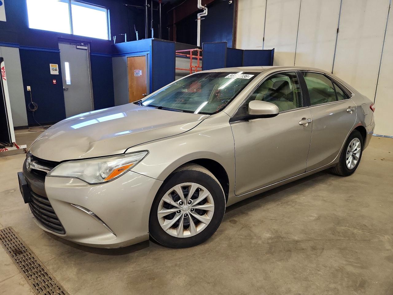 Salvage Toyota Camry Image