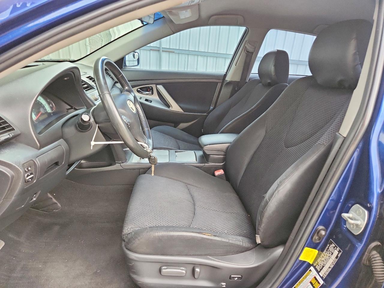 Toyota Camry Base