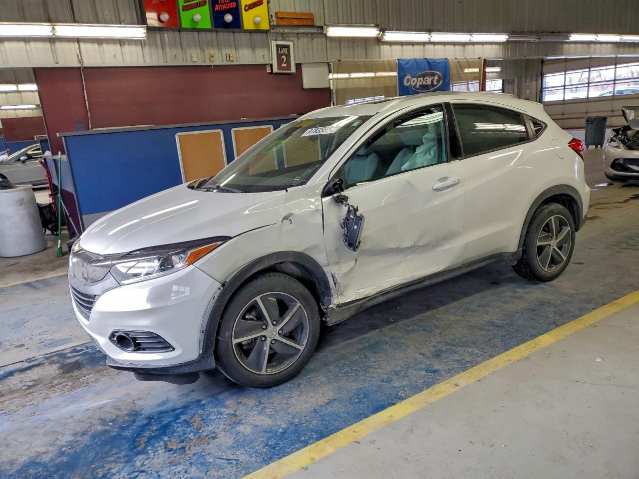 Salvage Honda HR-V Image