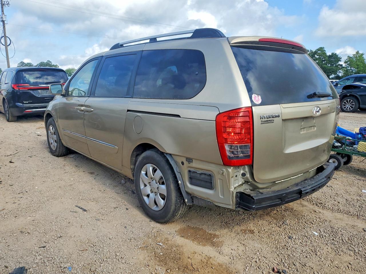 Hyundai Entourage Gls