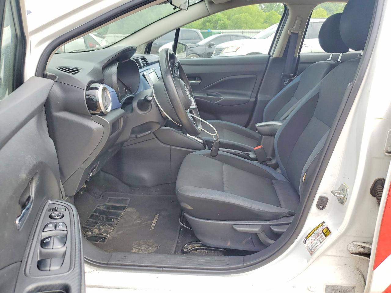 Nissan Versa Sv