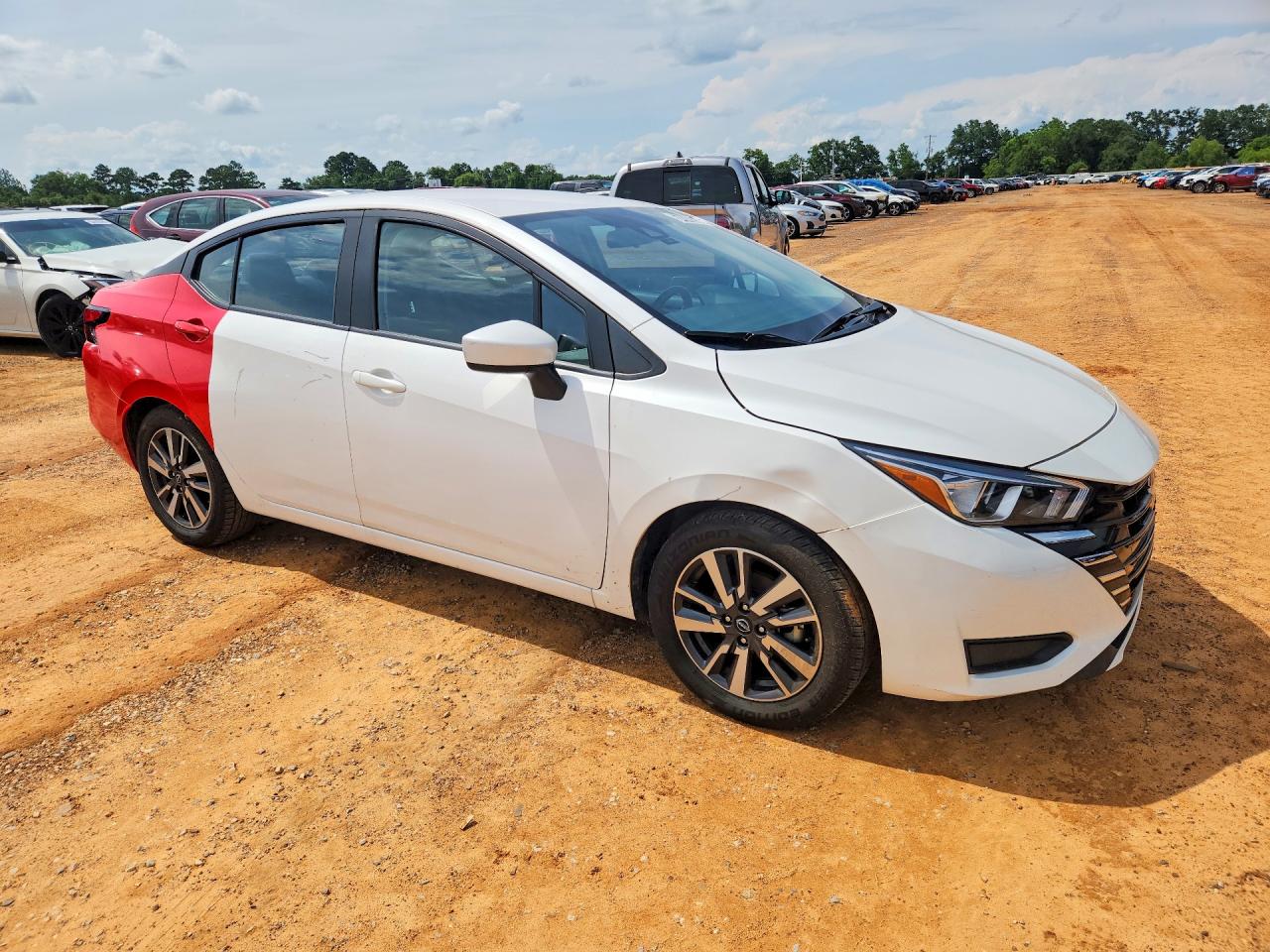 Nissan Versa Sv