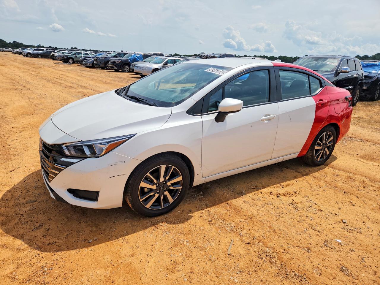 Salvage Nissan Versa Image