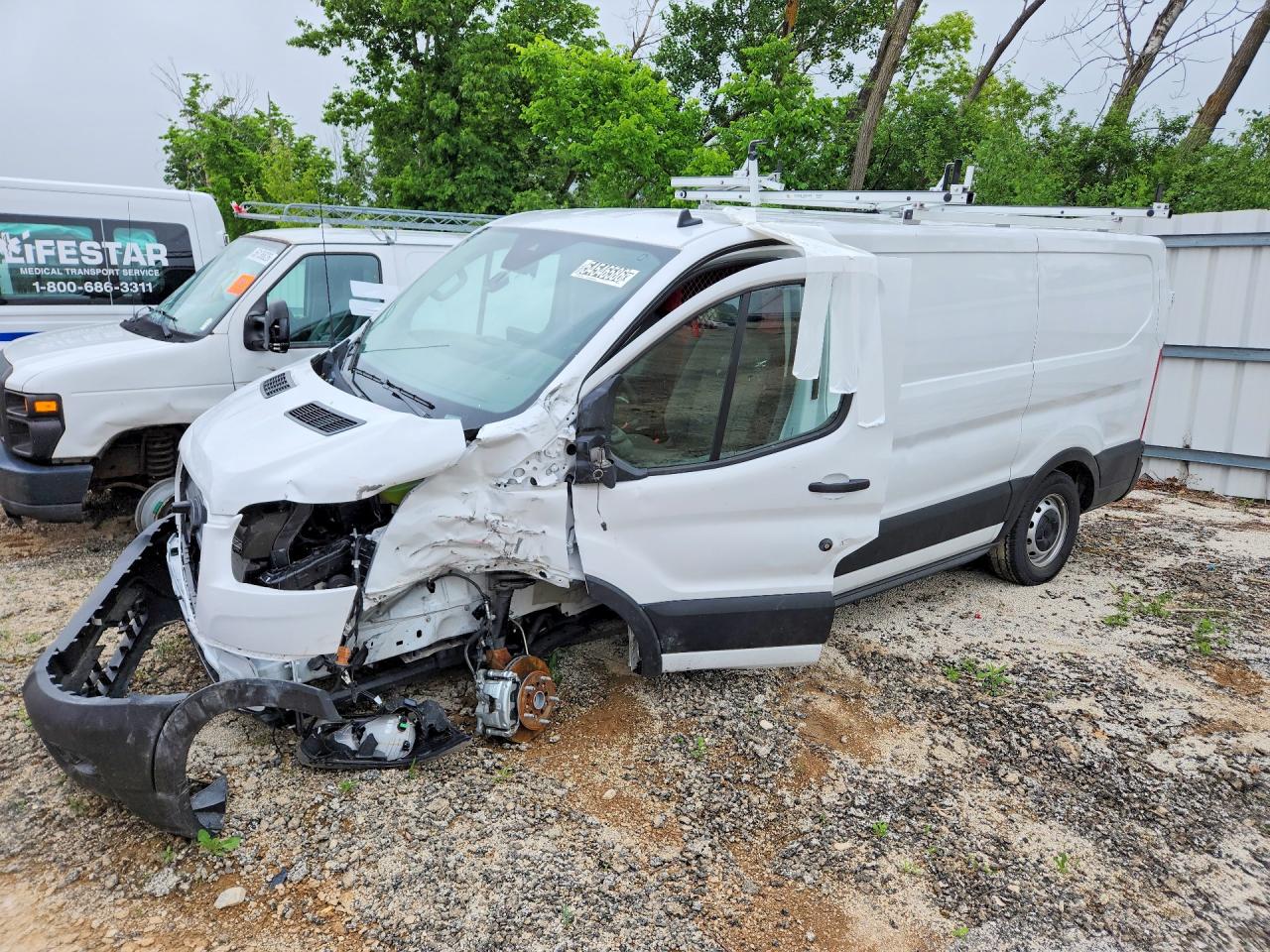 Salvage Ford Transit Image
