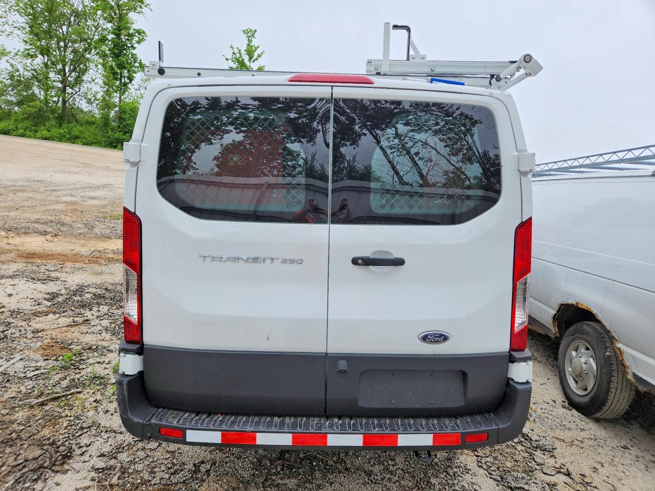 Ford Transit T-250