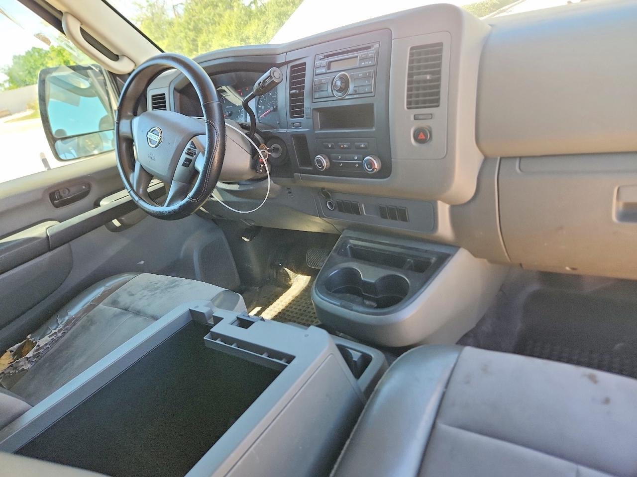 Nissan Nv 2500 Hd S