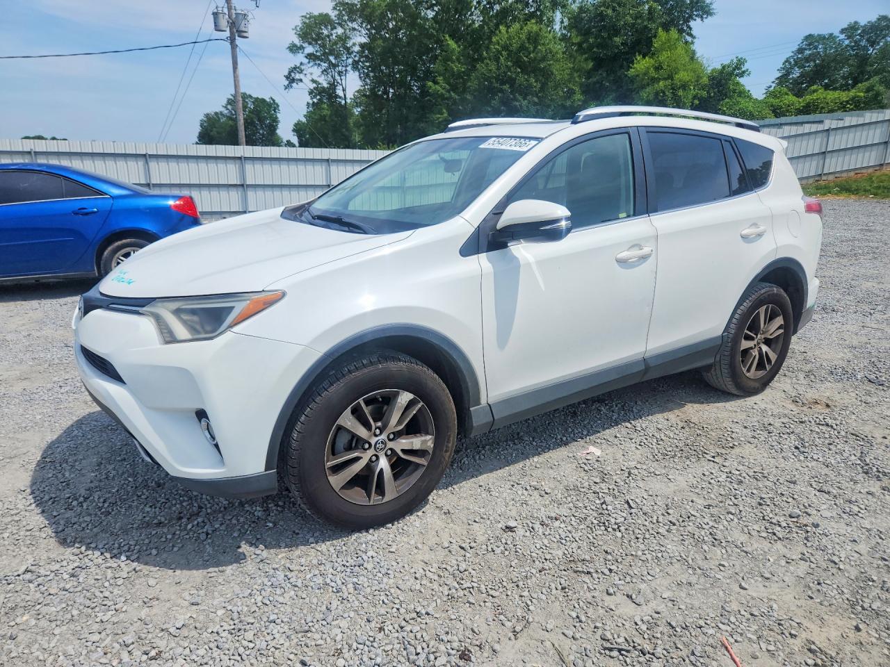 Salvage Toyota RAV4 Image