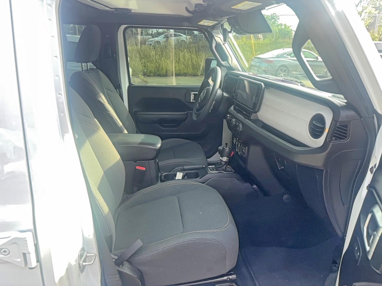 Jeep Wrangler Sport