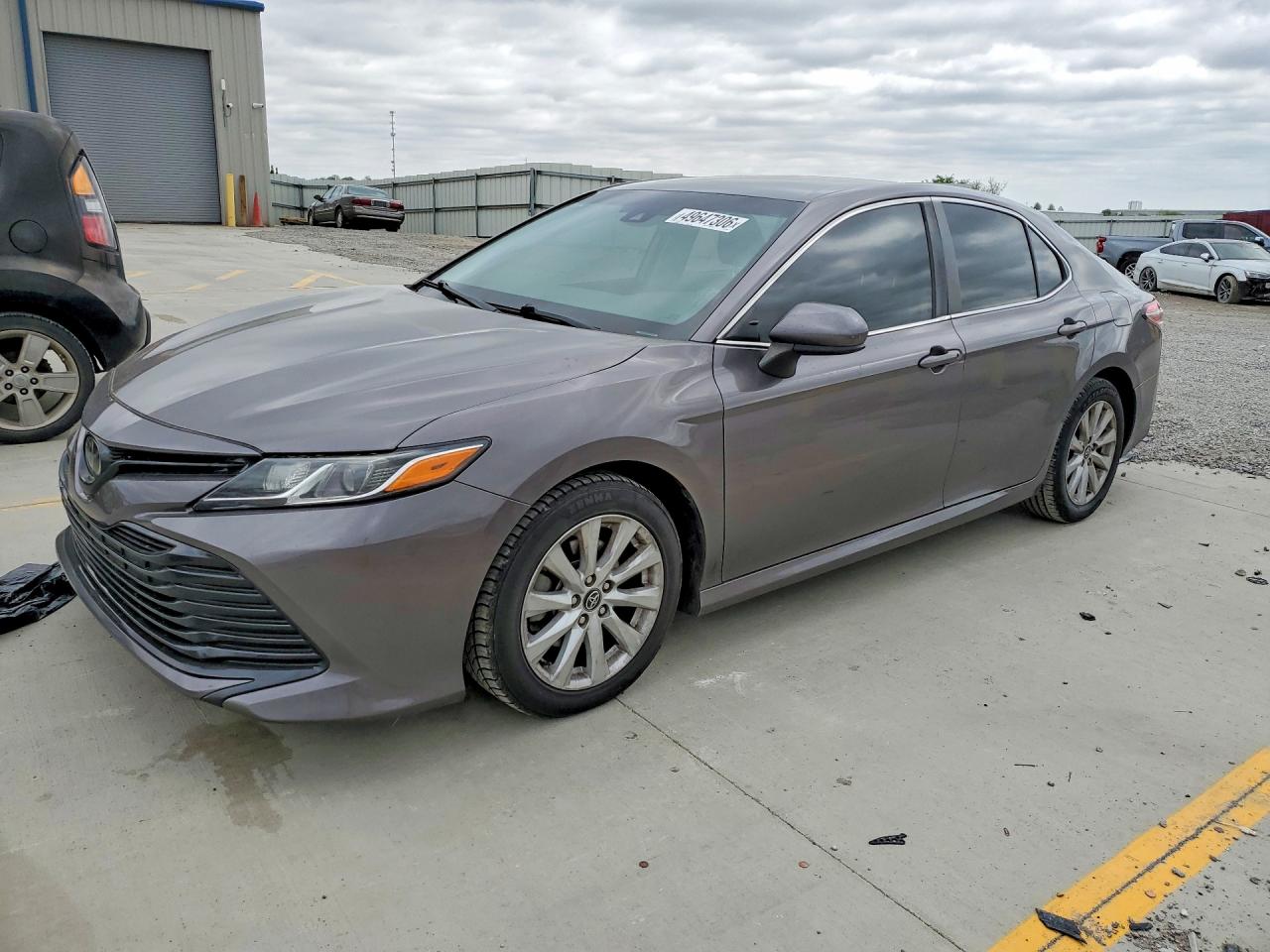 Salvage Toyota Camry Image