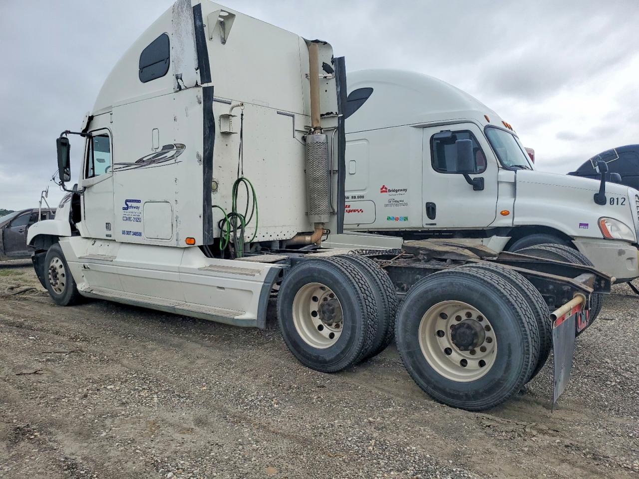 Freightliner Cst120