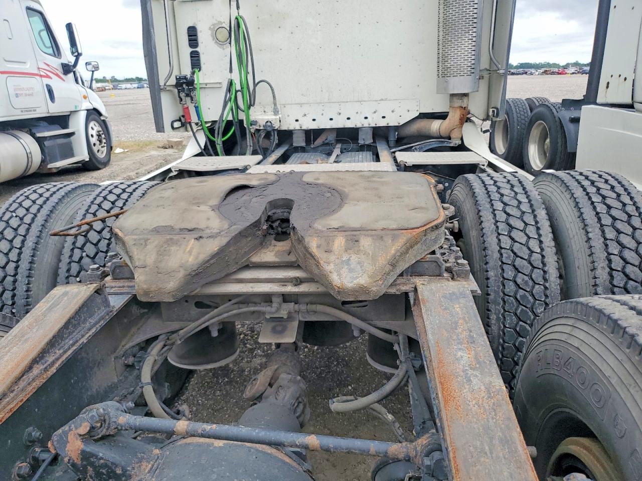 Freightliner Cst120